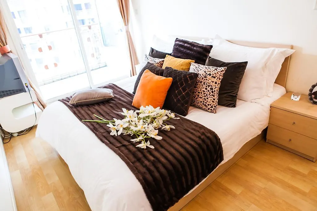 Shanghai Yopark 5-Star Apartment - Oriental Manhattan 5*,