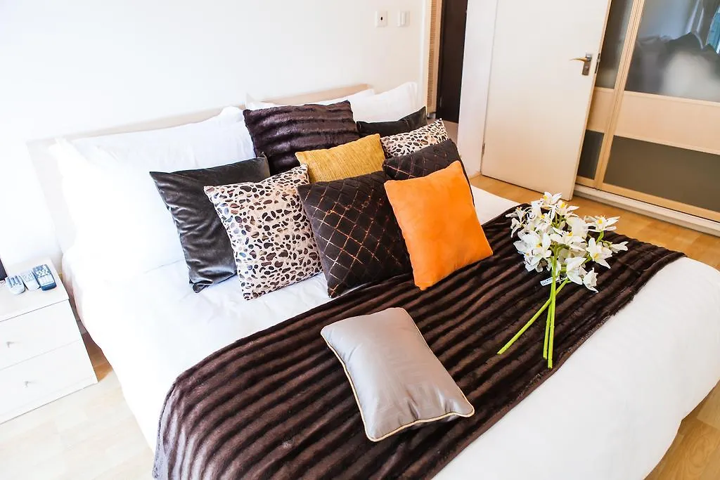 Shanghai Yopark 5-Star Apartment - Oriental Manhattan Hotel