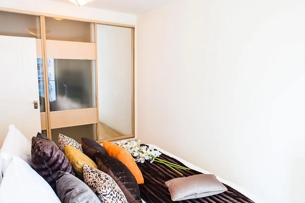 Shanghai Yopark 5-Star Apartment - Oriental Manhattan
